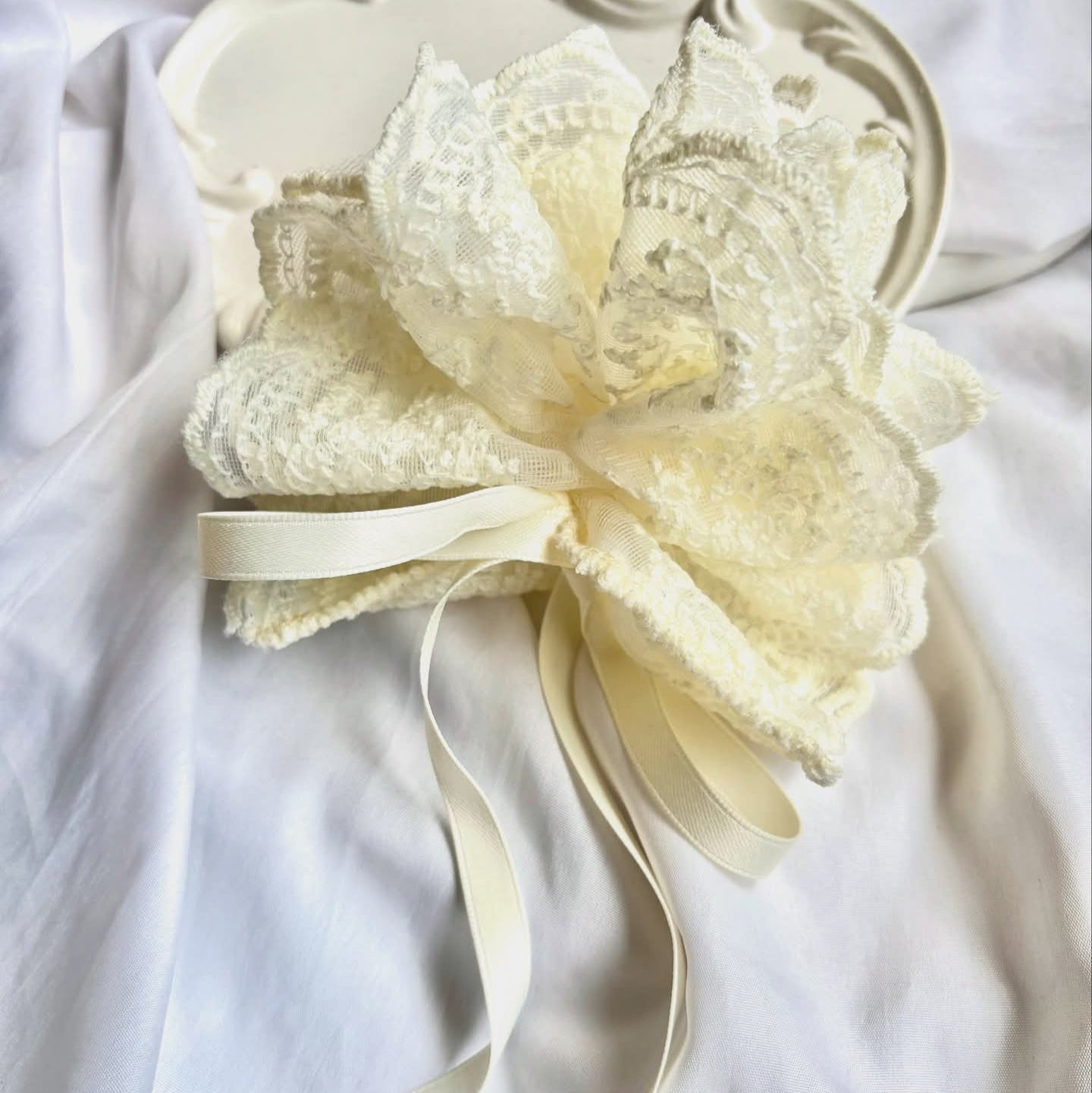 Aesthetic Scrunchie's