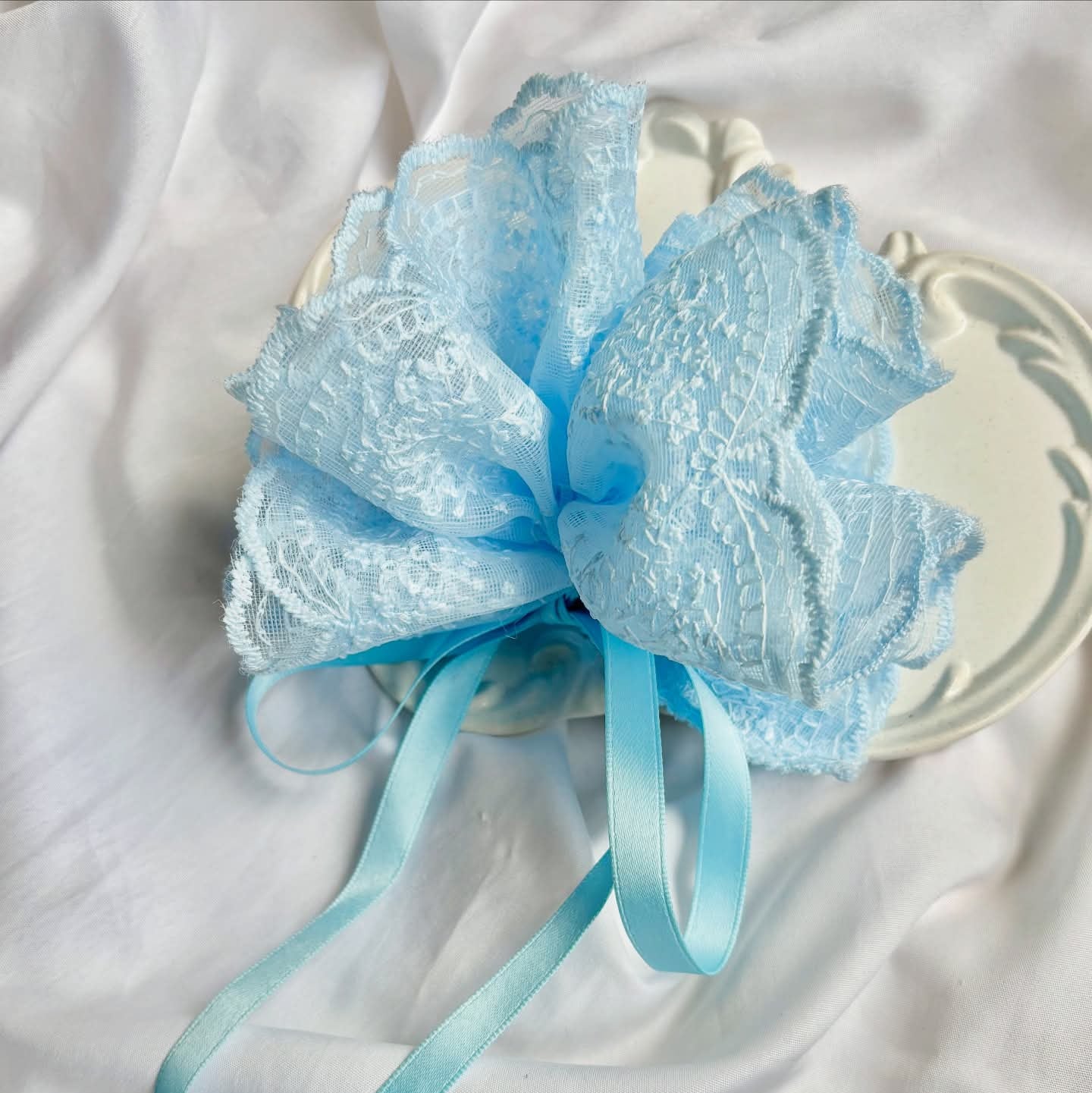 Aesthetic Scrunchie's