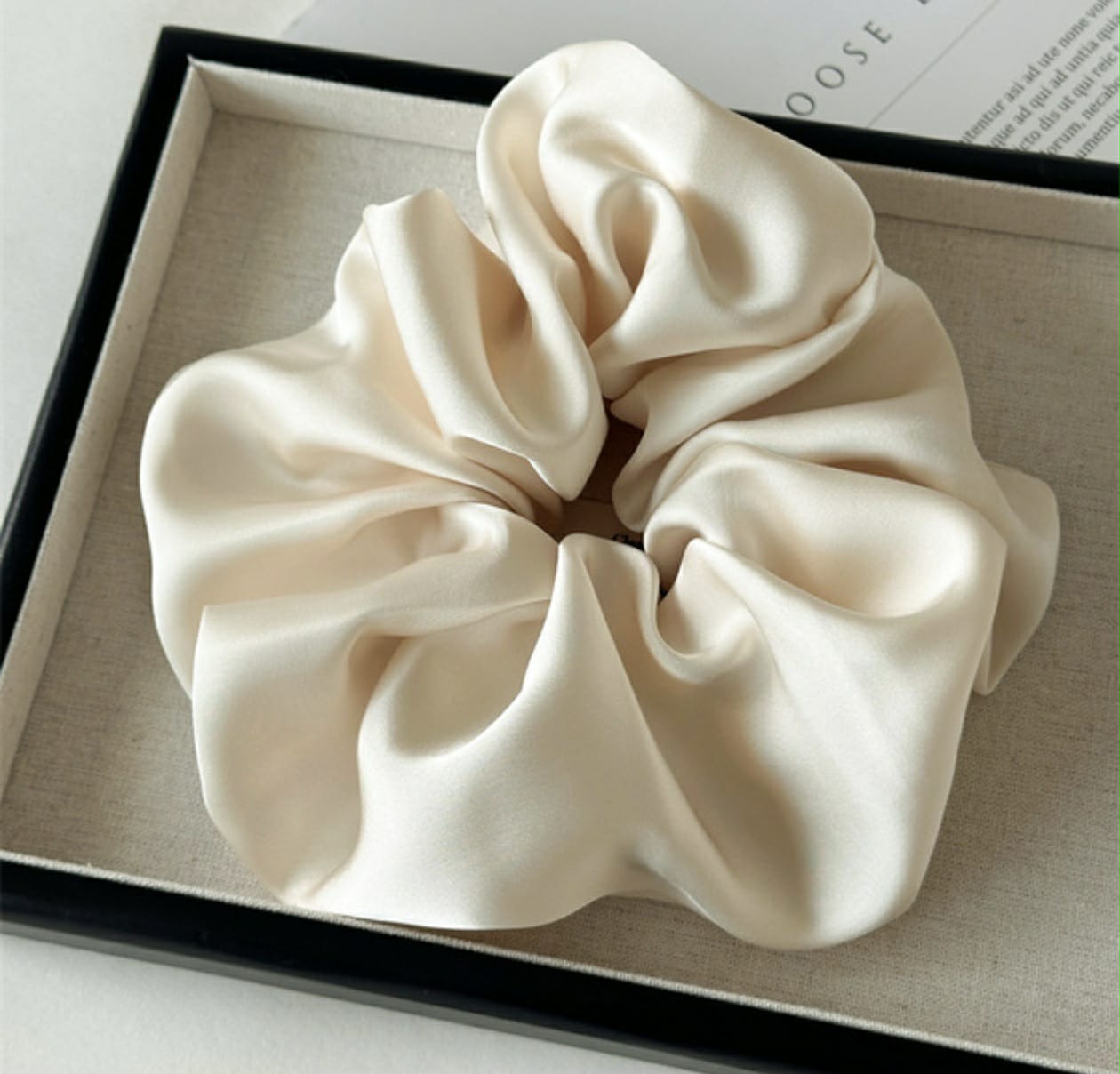 SXL Satin scrunchies