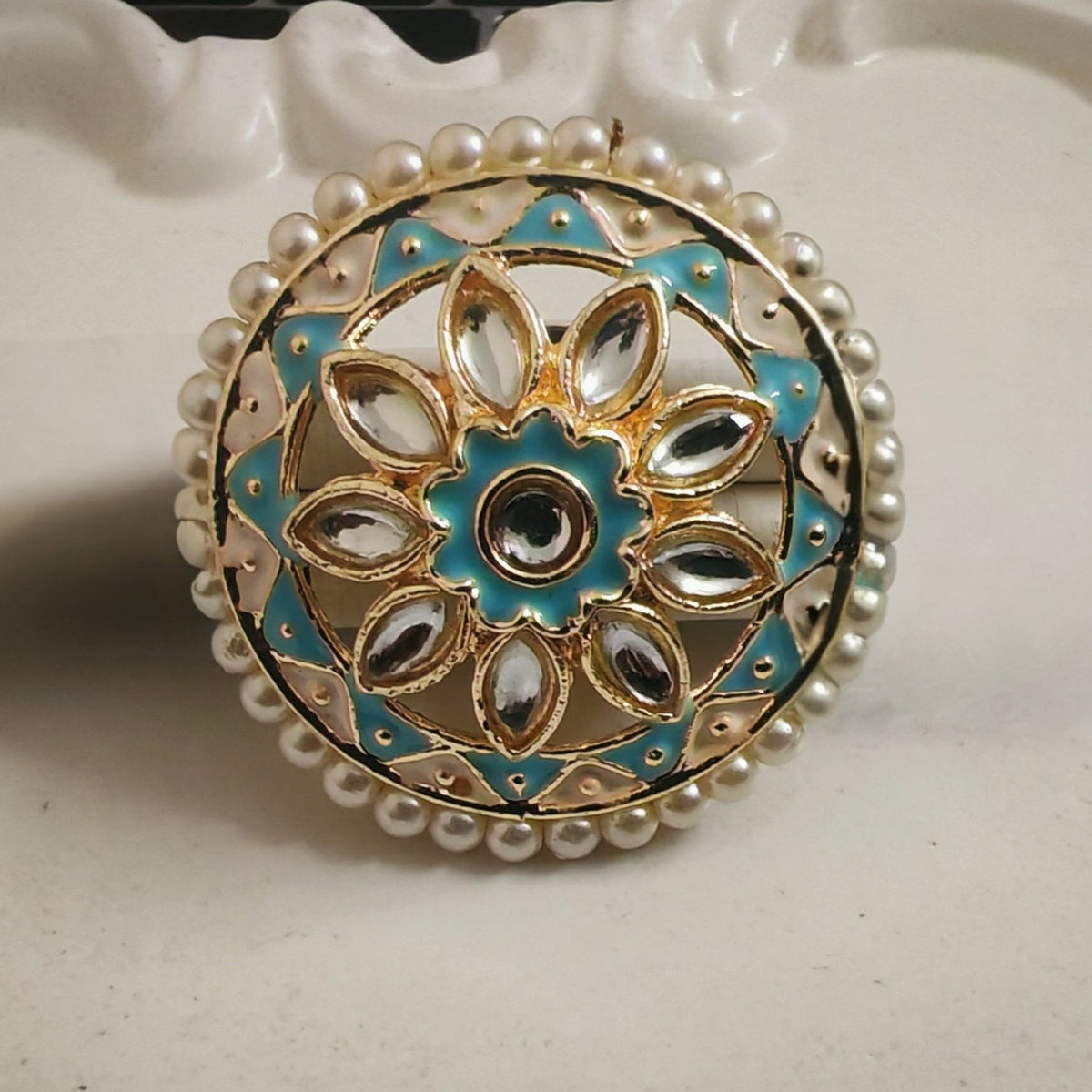 Traditional Old Type Rings Traditional Ring – Vintage Design & Gift-Ready Antique Jewelry – Prezento